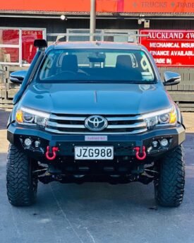 2016 Toyota Hilux SR5