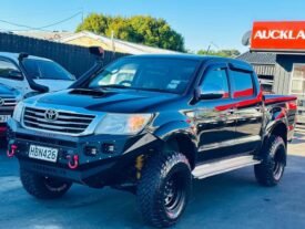 2013 Toyota Hilux SR5