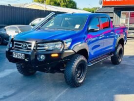 2017 Toyota Hilux SR5