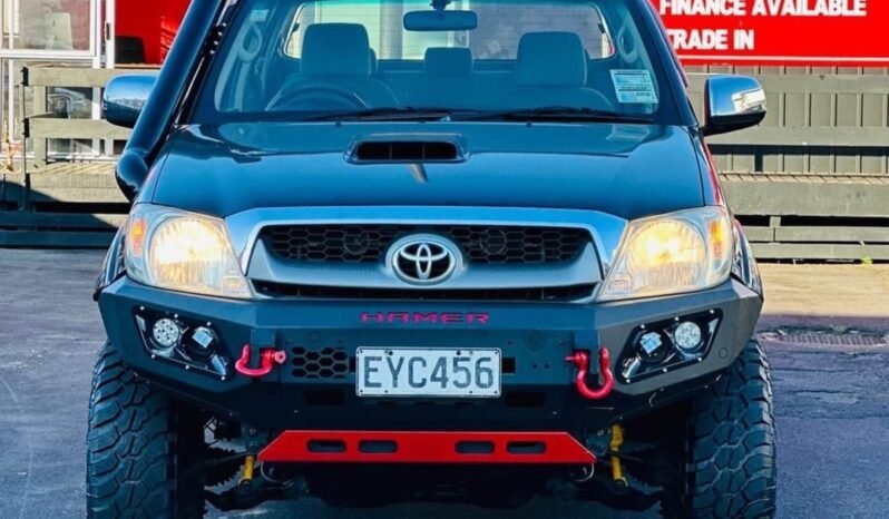 
								2009 Toyota Hilux SR5 full									