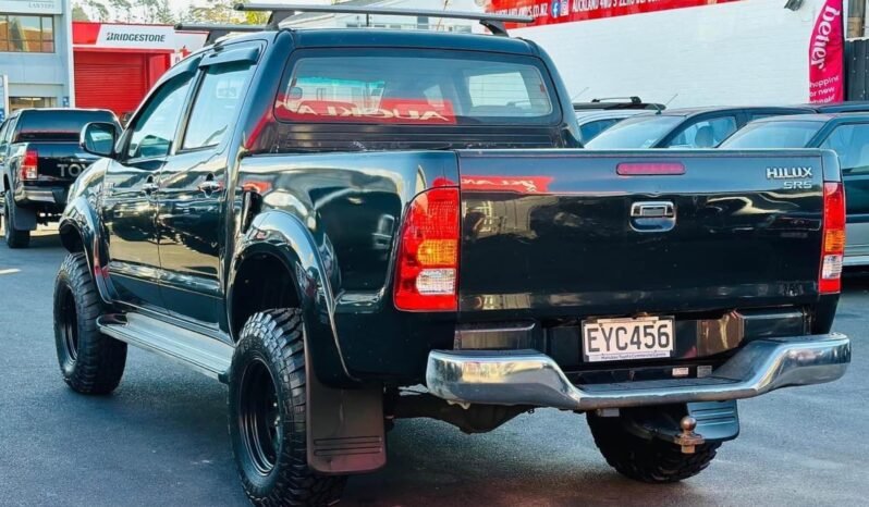 
								2009 Toyota Hilux SR5 full									