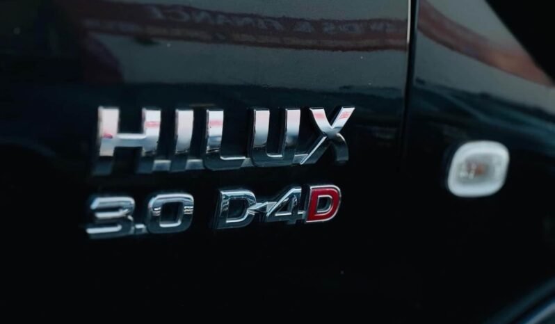 
								2009 Toyota Hilux SR5 full									