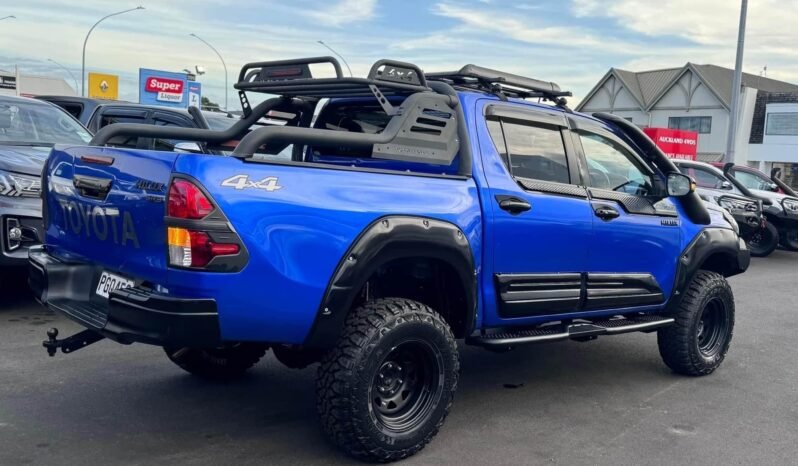 
								2018 Toyota Hilux SR5 full									