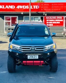 2016 Toyota Hilux  SR5