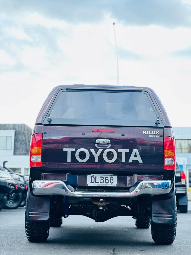 
								Toyota Hilux 2006 SR5 full									