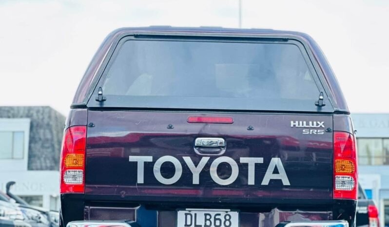 
								Toyota Hilux 2006 SR5 full									
