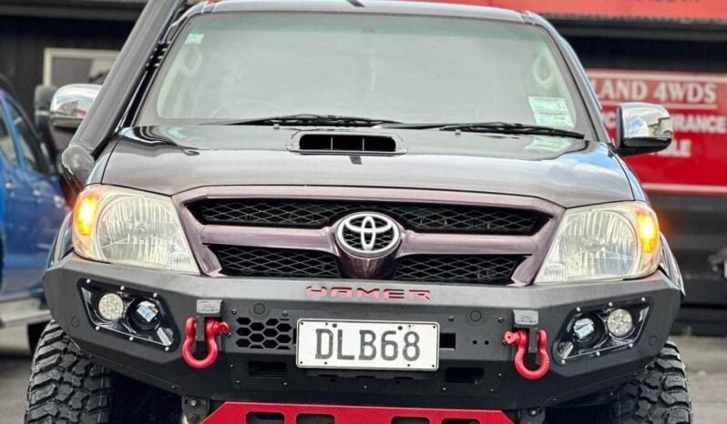 
								Toyota Hilux 2006 SR5 full									