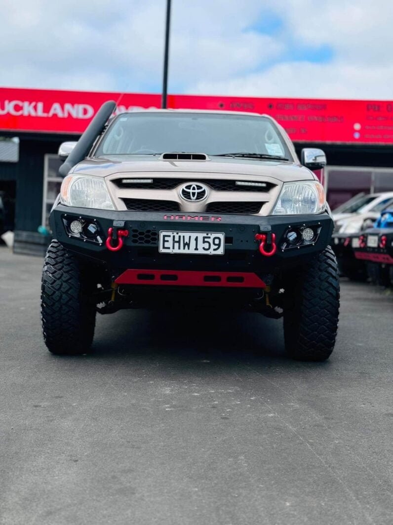 
								Toyota Hilux 2008 SR5 full									