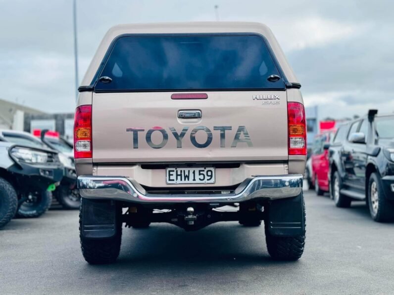 
								Toyota Hilux 2008 SR5 full									
