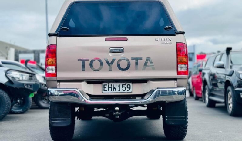 
								Toyota Hilux 2008 SR5 full									