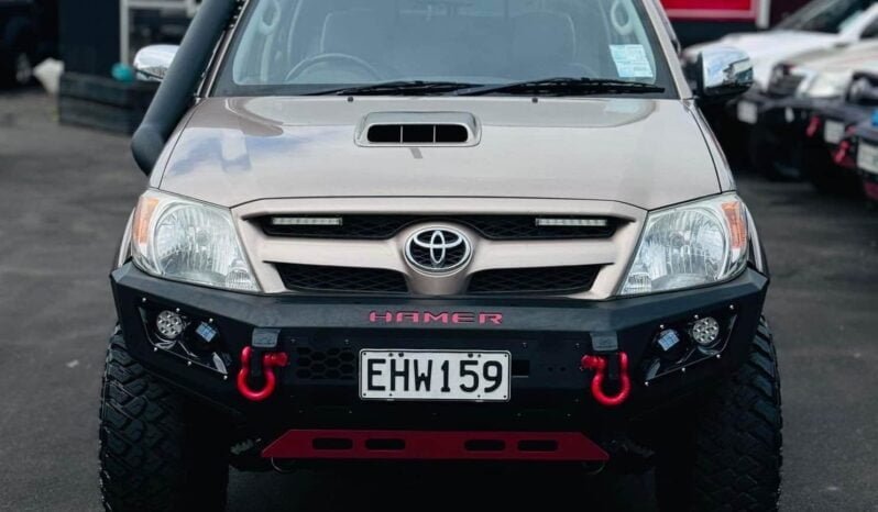 
								Toyota Hilux 2008 SR5 full									