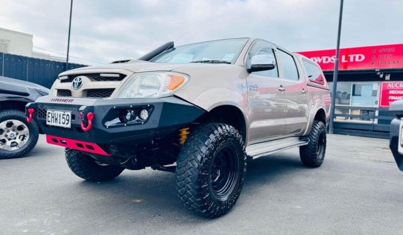 
								Toyota Hilux 2008 SR5 full									