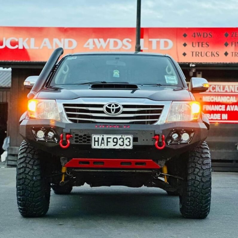 
								2013 Toyota Hilux SR5 3L full									