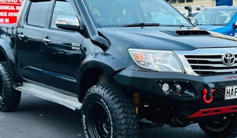 
								2013 Toyota Hilux SR5 3L full									