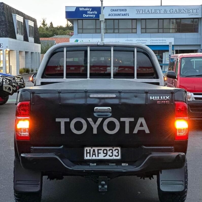 
								2013 Toyota Hilux SR5 3L full									