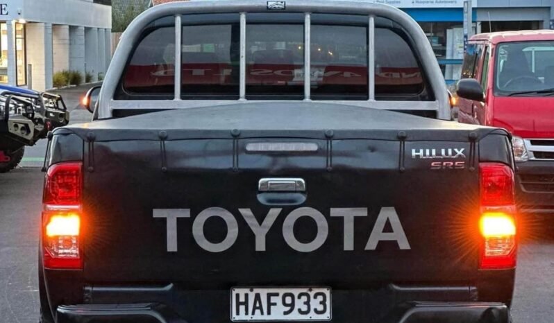
								2013 Toyota Hilux SR5 3L full									