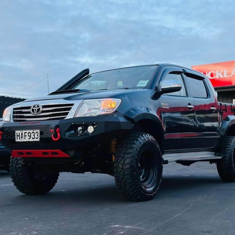 
								2013 Toyota Hilux SR5 3L full									