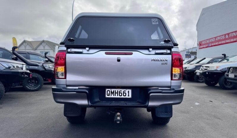 
								2016 Toyota Hilux SR full									
