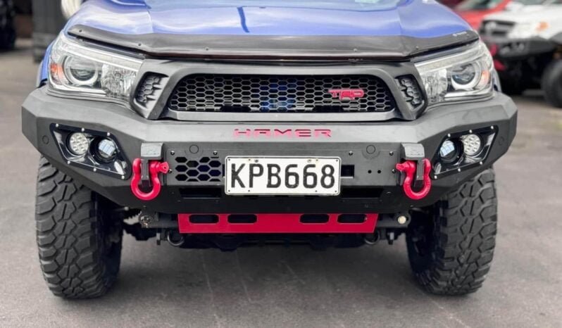 
								2017 Toyota Hilux SR5 full									