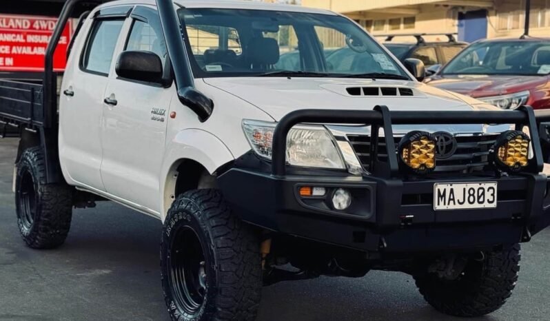 
								2012 Toyota Hilux SR full									