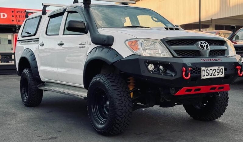 
								2007 Toyota Hilux SR full									