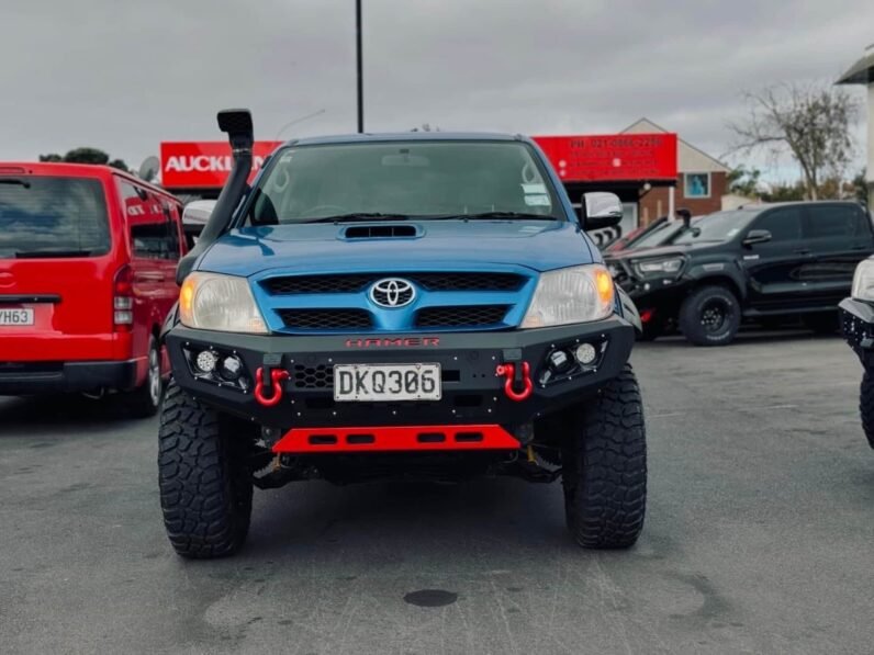 
								Toyota Hilux 2006 4WD SR5 full									