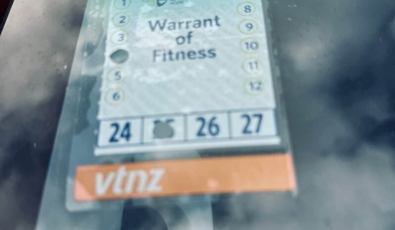 
								2019 Toyota Hilux SR5 full									