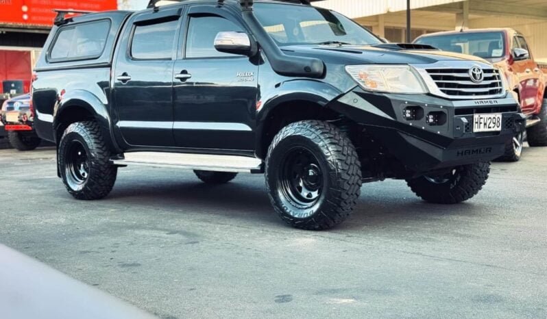 
								2014 Toyota Hilux SR5 full									