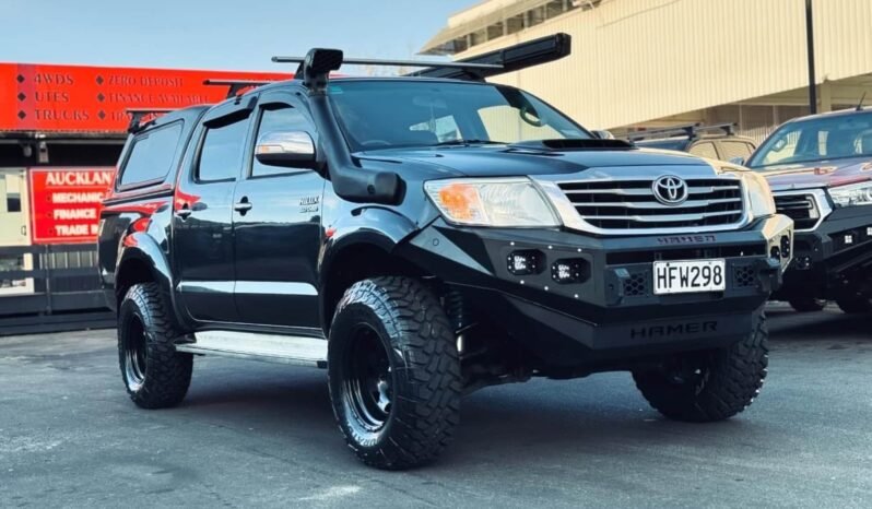 
								2014 Toyota Hilux SR5 full									