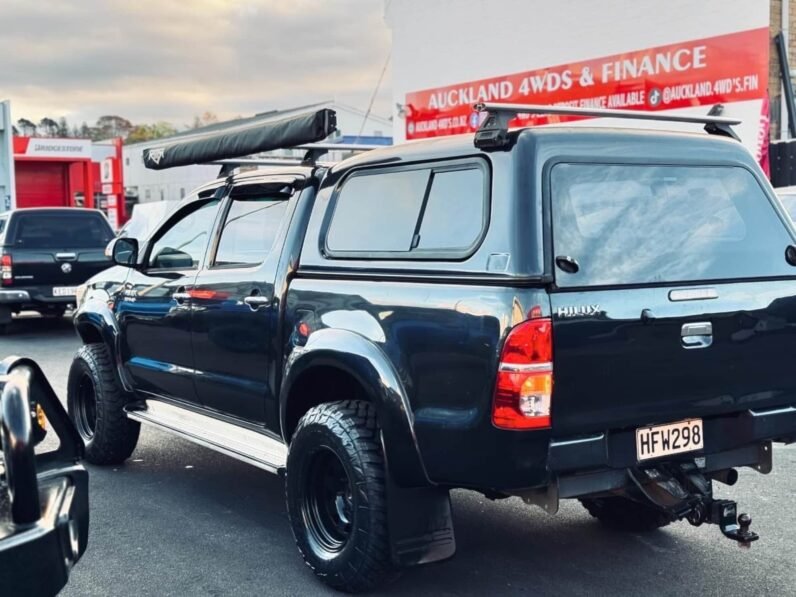
								2014 Toyota Hilux SR5 full									