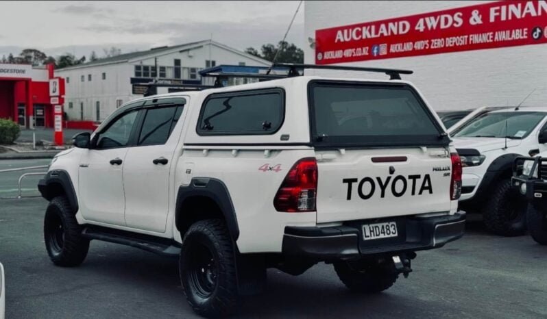 
								2018 Toyota Hilux SR full									