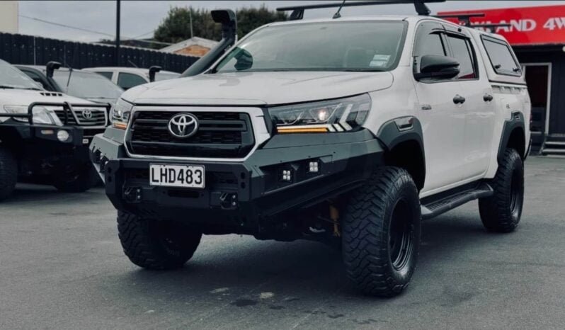 
								2018 Toyota Hilux SR full									