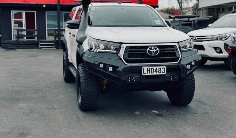 
								2018 Toyota Hilux SR full									