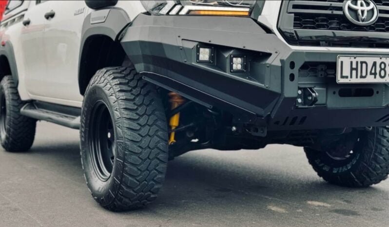 
								2018 Toyota Hilux SR full									