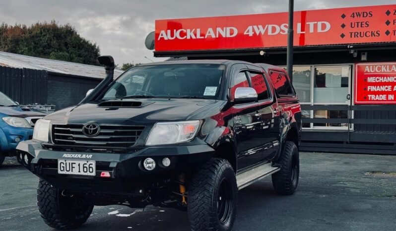 
								2013 Toyota Hilux SR5 full									