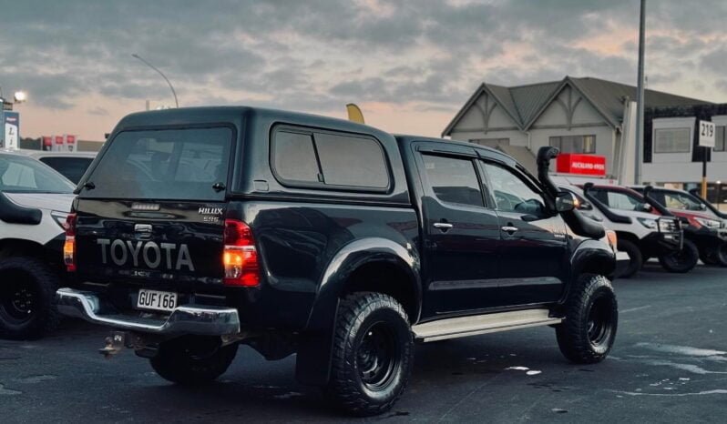 
								2013 Toyota Hilux SR5 full									