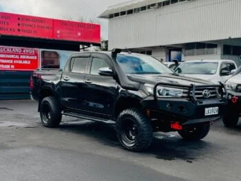 2018 Toyota Hilux, SR5