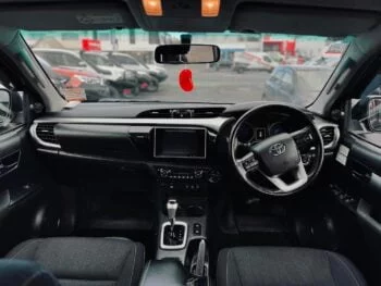 2018 Toyota Hilux, SR5