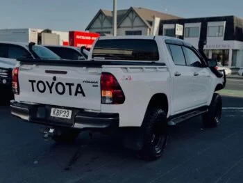 2016 Toyota Hilux, SR5