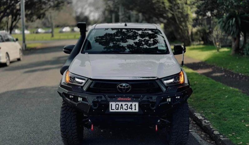 
								2018 Toyota Hilux SR full									