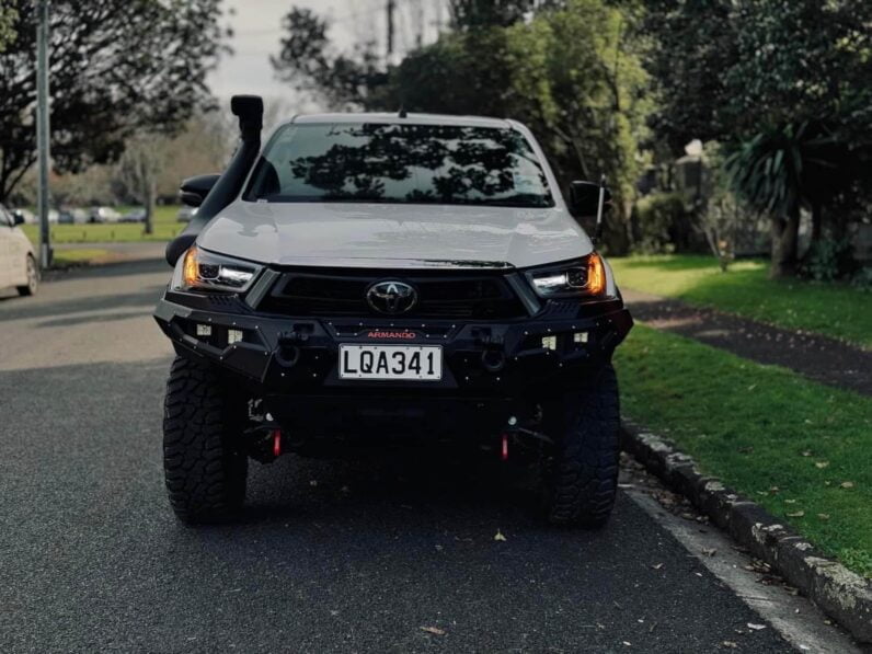 
								2018 Toyota Hilux SR full									