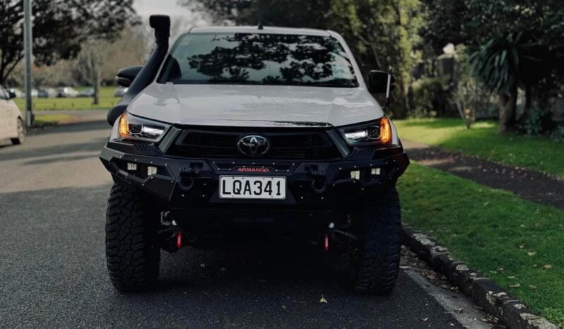 
								2018 Toyota Hilux SR full									