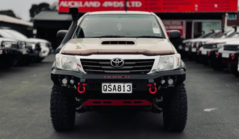 
								2014 Toyota Hilux full									