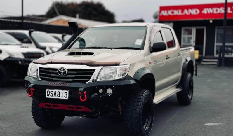 
								2014 Toyota Hilux full									