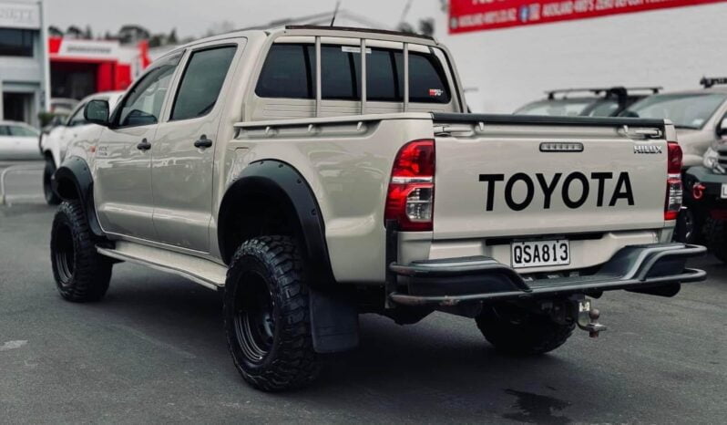 
								2014 Toyota Hilux full									
