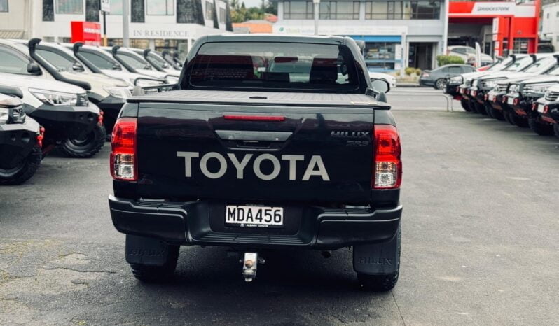 
								2019 Toyota Hilux SR5, TD, DC 4WD full									