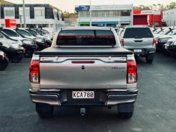 2016 Silver Toyota Hilux, SR, TD, DC, 4WD