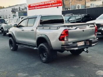 2016 Silver Toyota Hilux, SR, TD, DC, 4WD