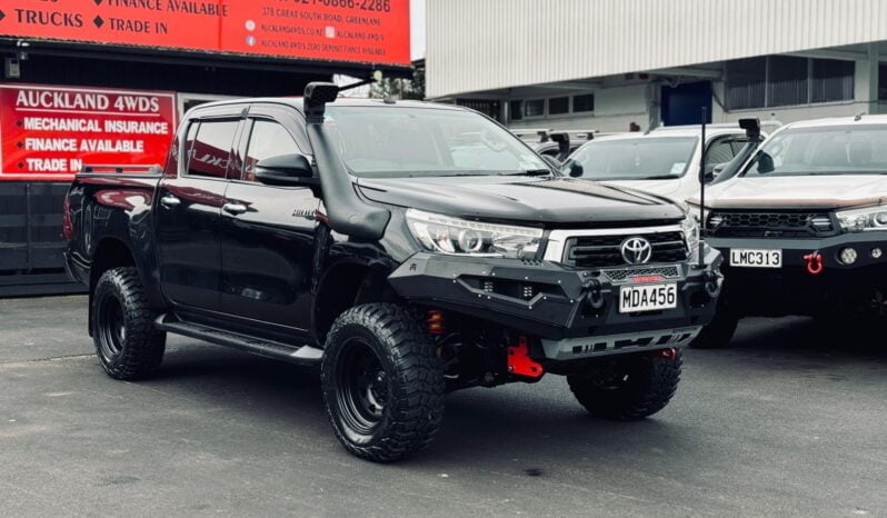 
								2019 Toyota Hilux SR5, TD, DC 4WD full									