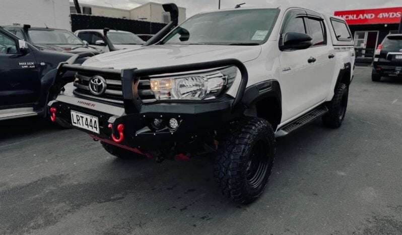 
								2018 Toyota Hilux full									